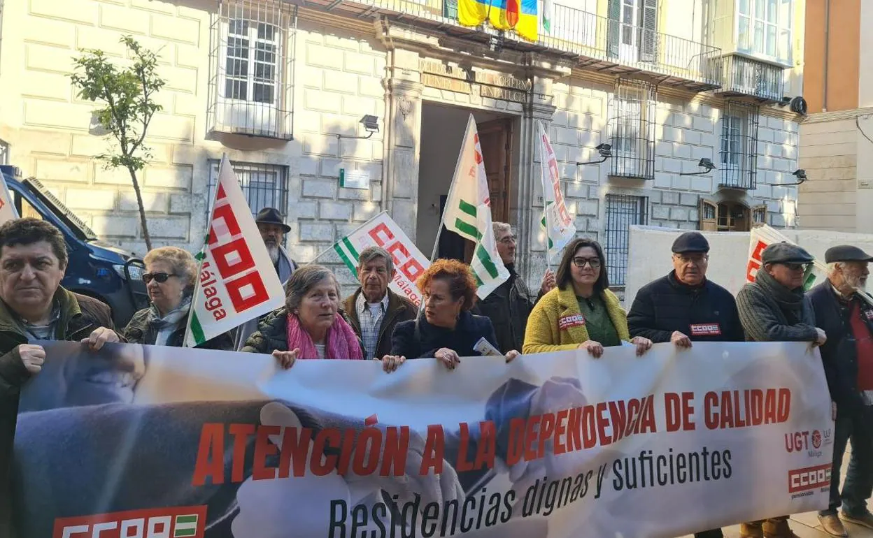 Más De Cinco Mil Malagueños Murieron El Año Pasado Esperando La Ayuda A ...